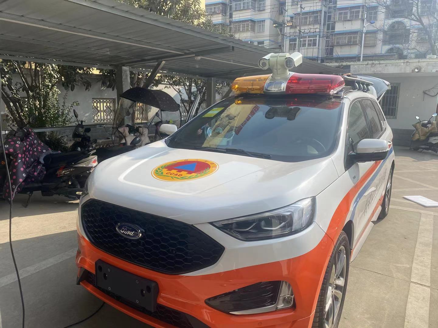 人防应急指挥车